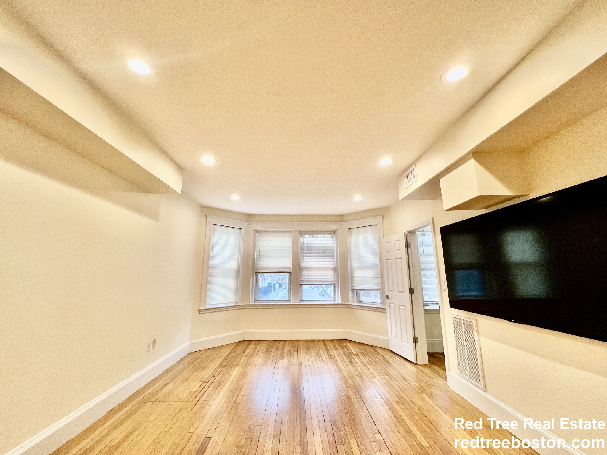 69 Babcock St, North Brookline