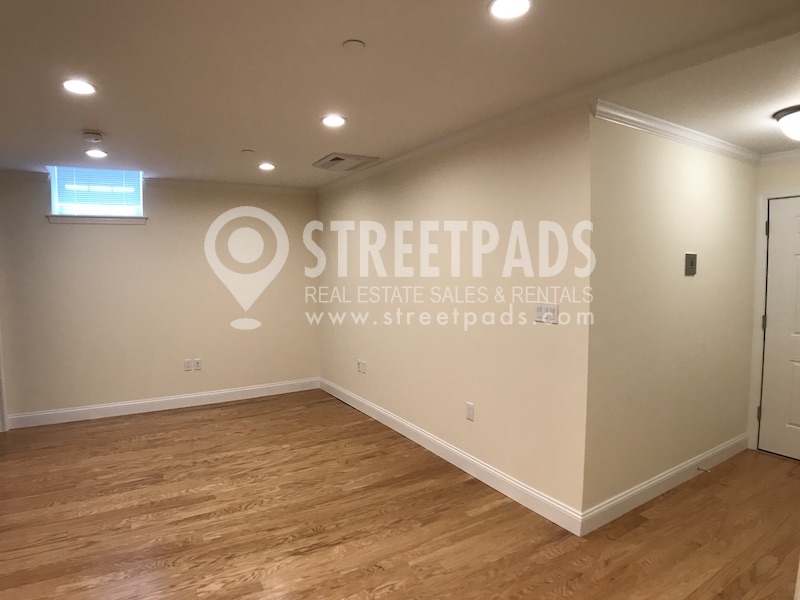 26 Chauncy St, Neighborhood Nine