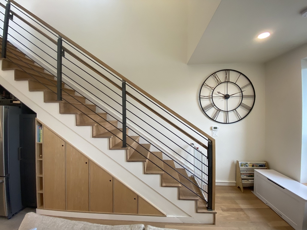 78 Fort Ave, Roxbury