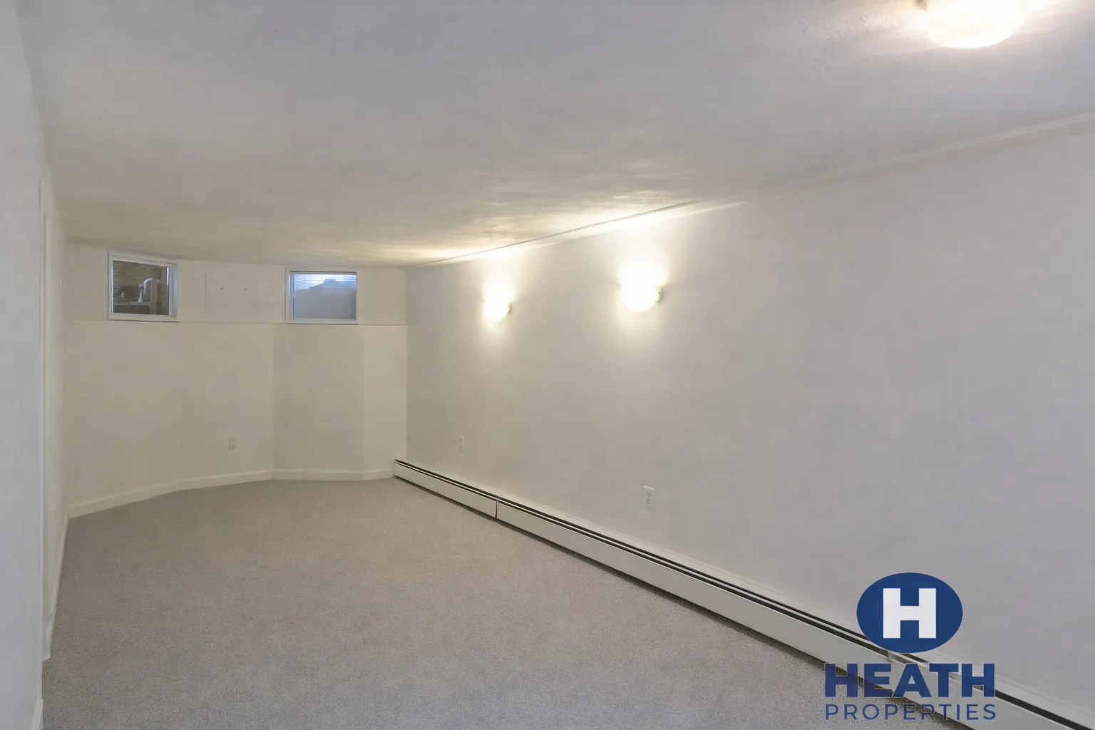 24 Saint Cyprians Pl, Roxbury