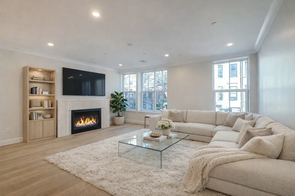 146 Worcester St, South End