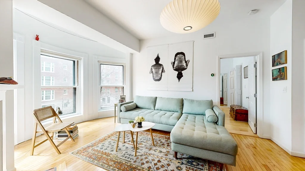 23 Bay State Rd, Back Bay