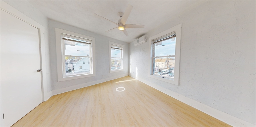 126 Felton St, Waltham