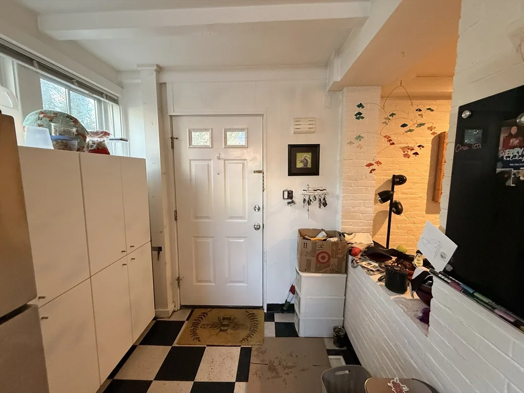 69 Seaverns Ave, Jamaica Plain