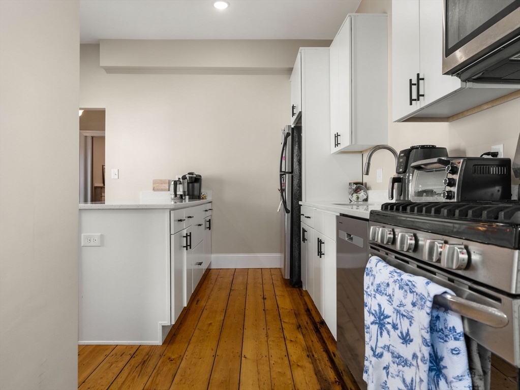 69 Putnam St, East Boston