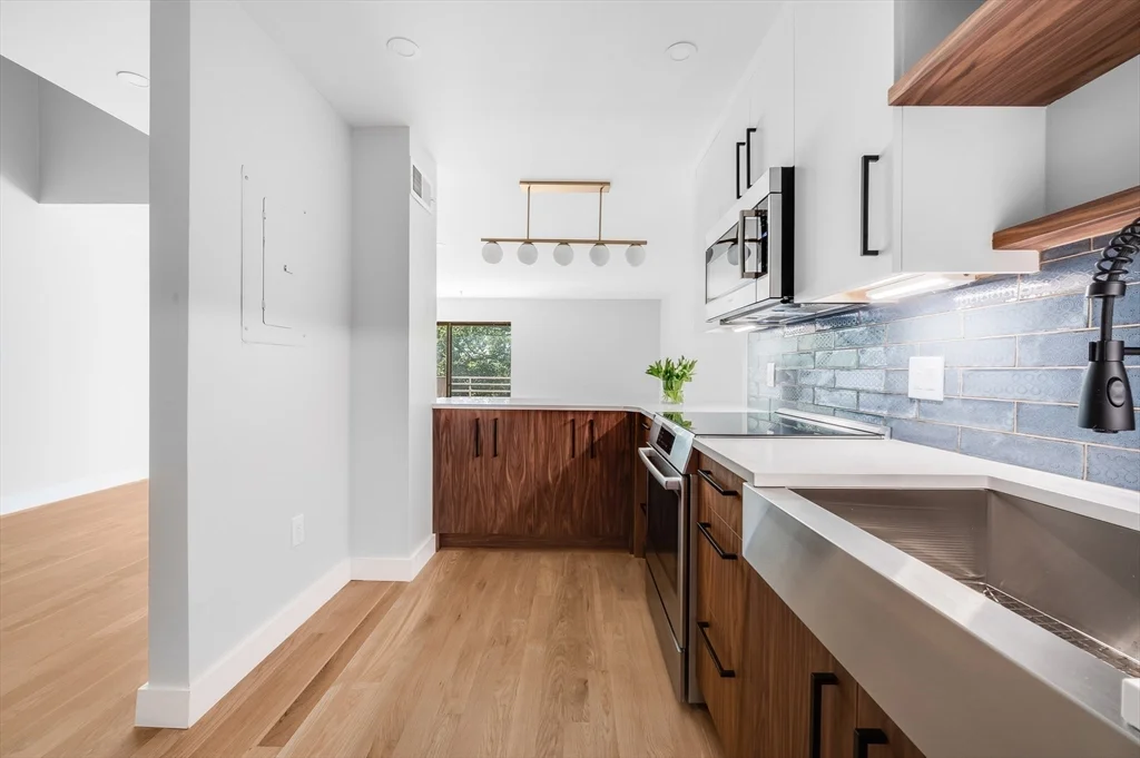 199 Coolidge Ave, Watertown