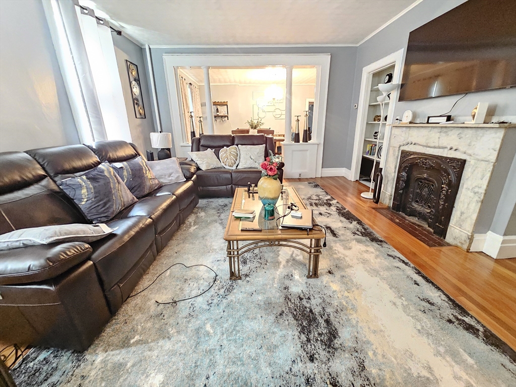 28 Cedar St, Taunton