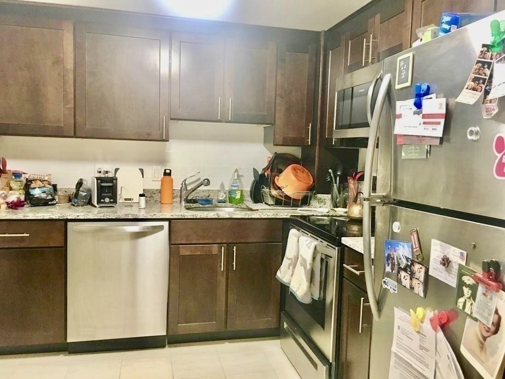 185 Quincy Shore Dr, Quincy