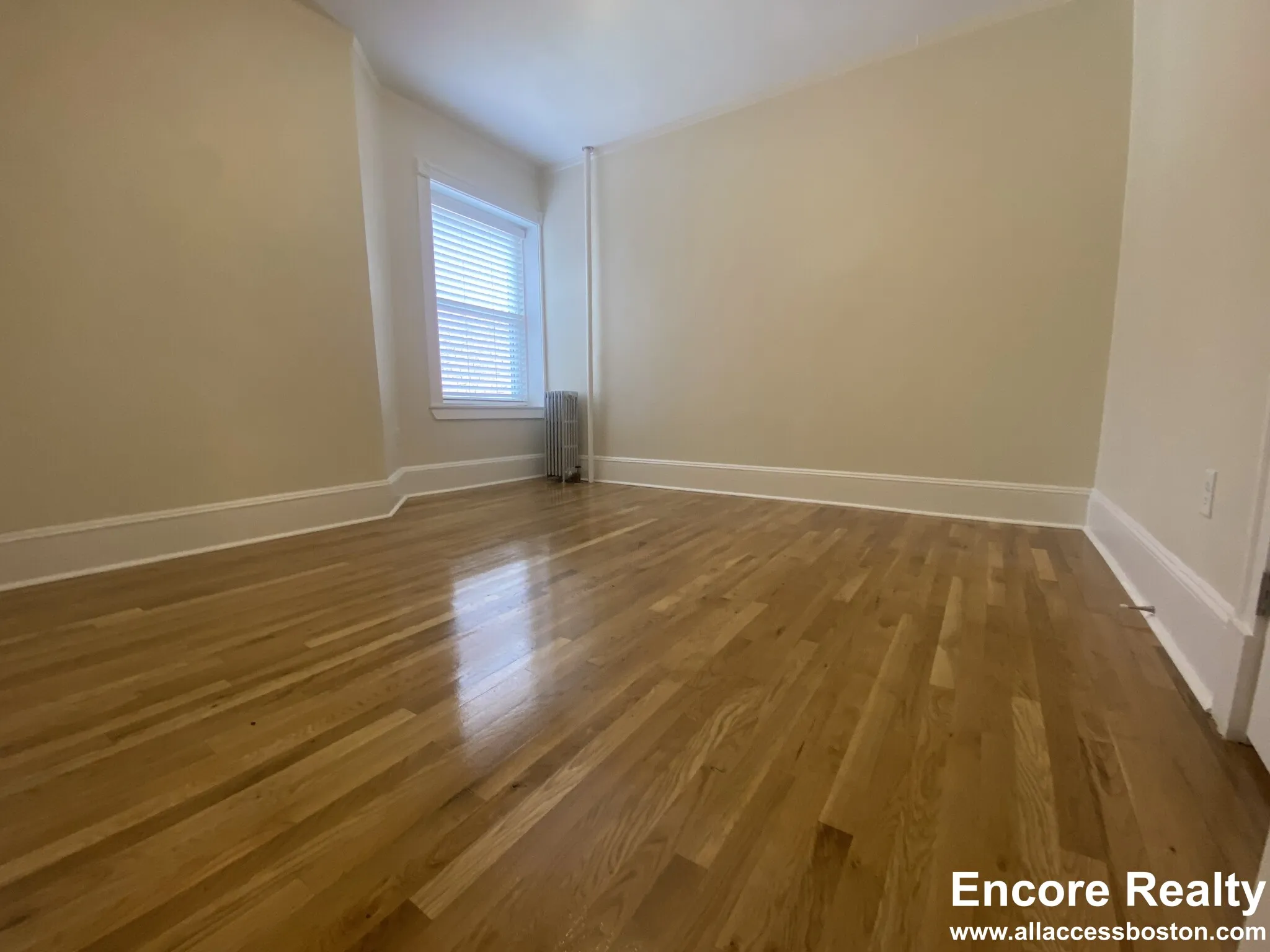 1595 Beacon St, Brookline
