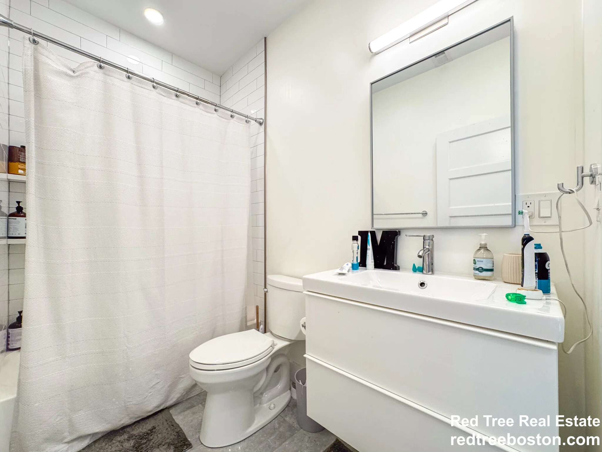 231 Maverick St, East Boston