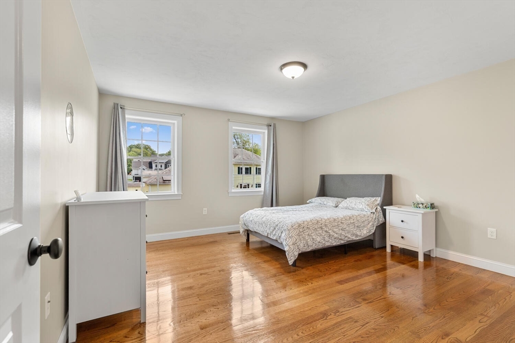 10 Carol Ave, Burlington