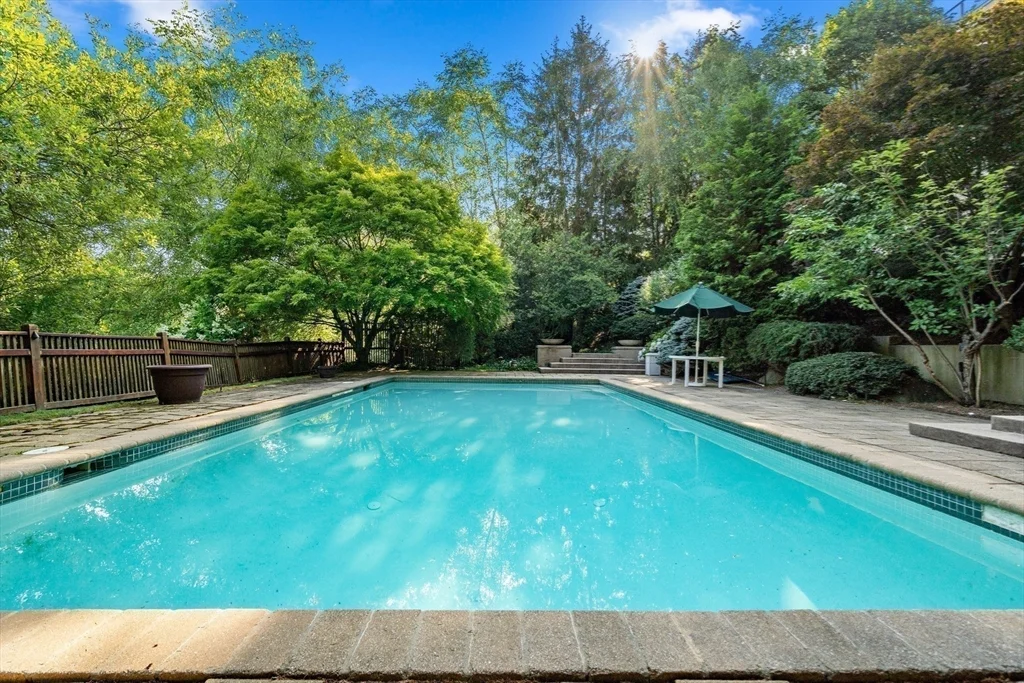 225 Kenrick St, Newton