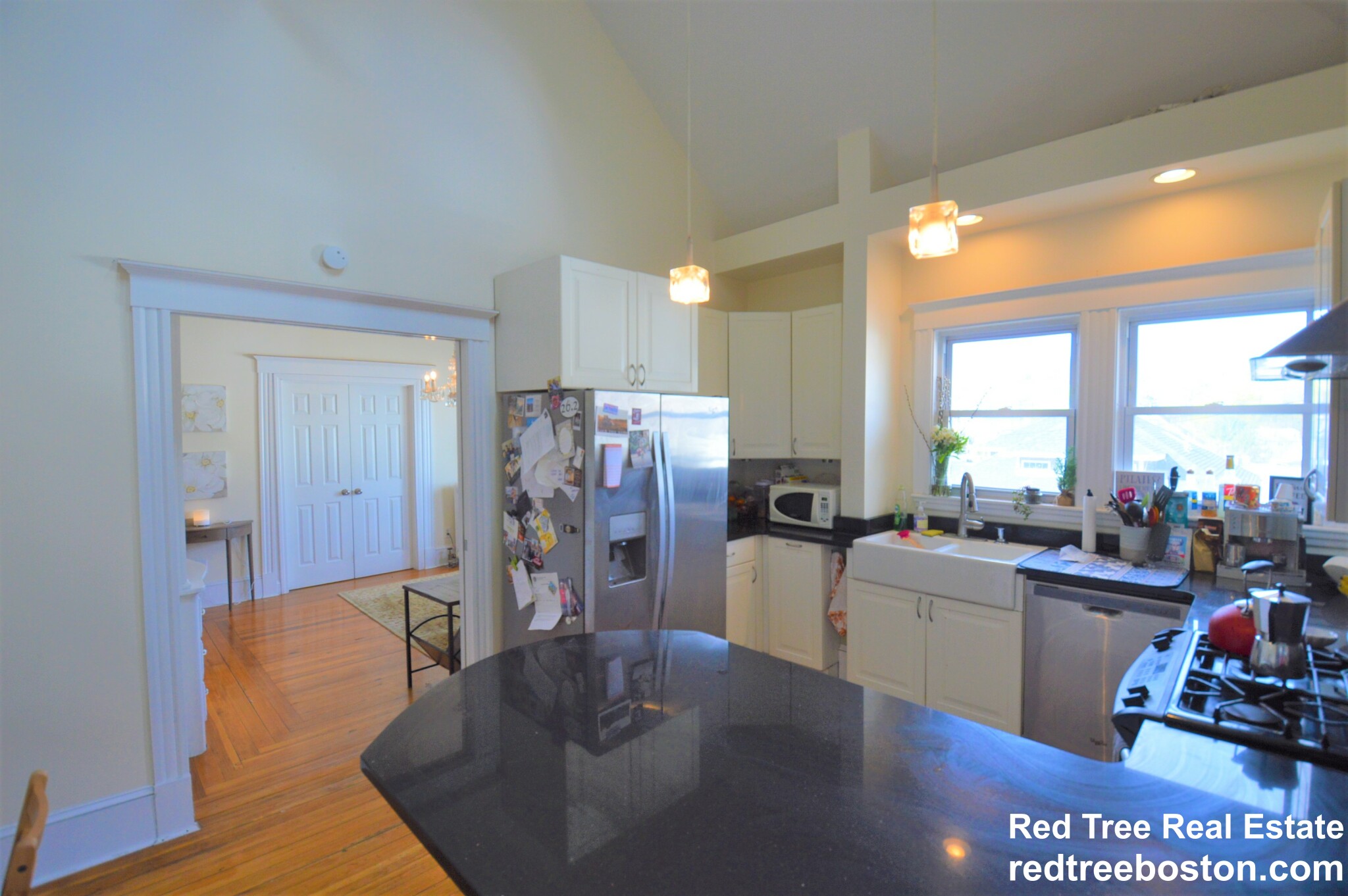 14 Breck Ave, Oak Square