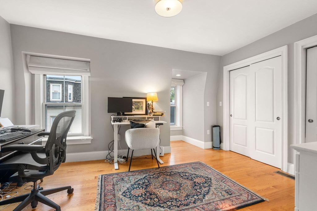 8 Pacific St, South Boston