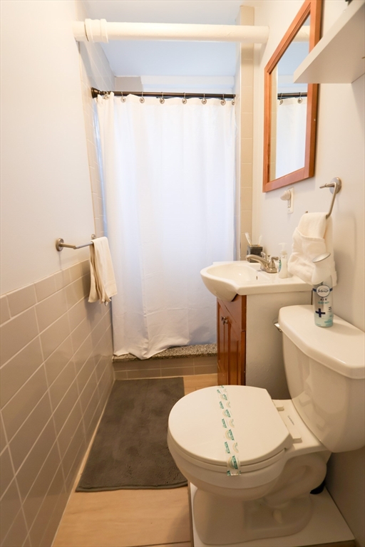 39 Glenville Ave, Allston