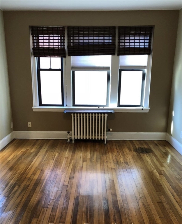 66 Queensberry St, Fenway