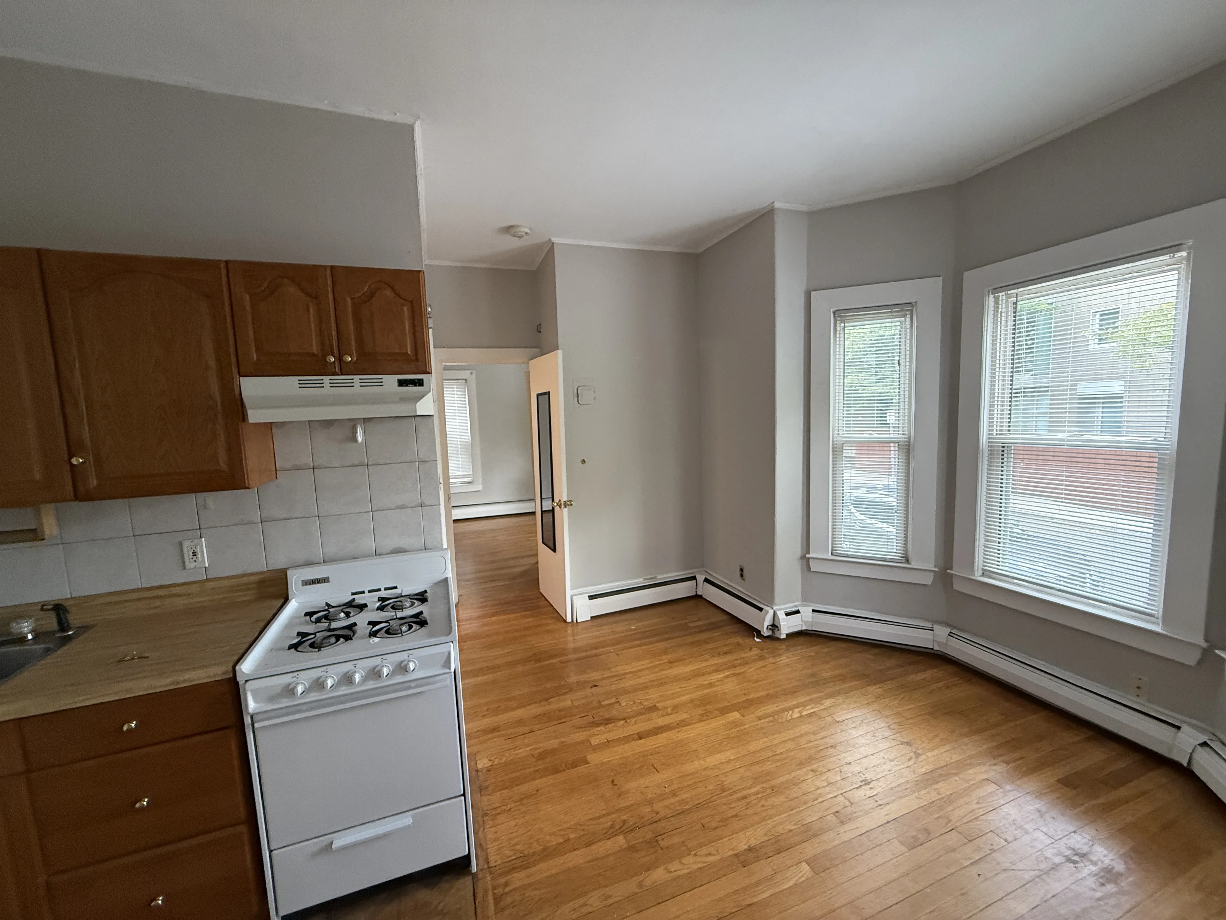 220 Banks St, Riverside