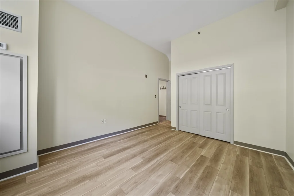 24 Cobblestone Ln, West Gloucester