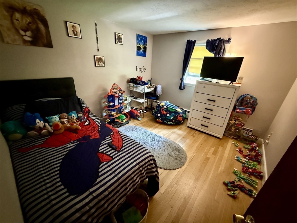 9 Charity Ln, Dedham