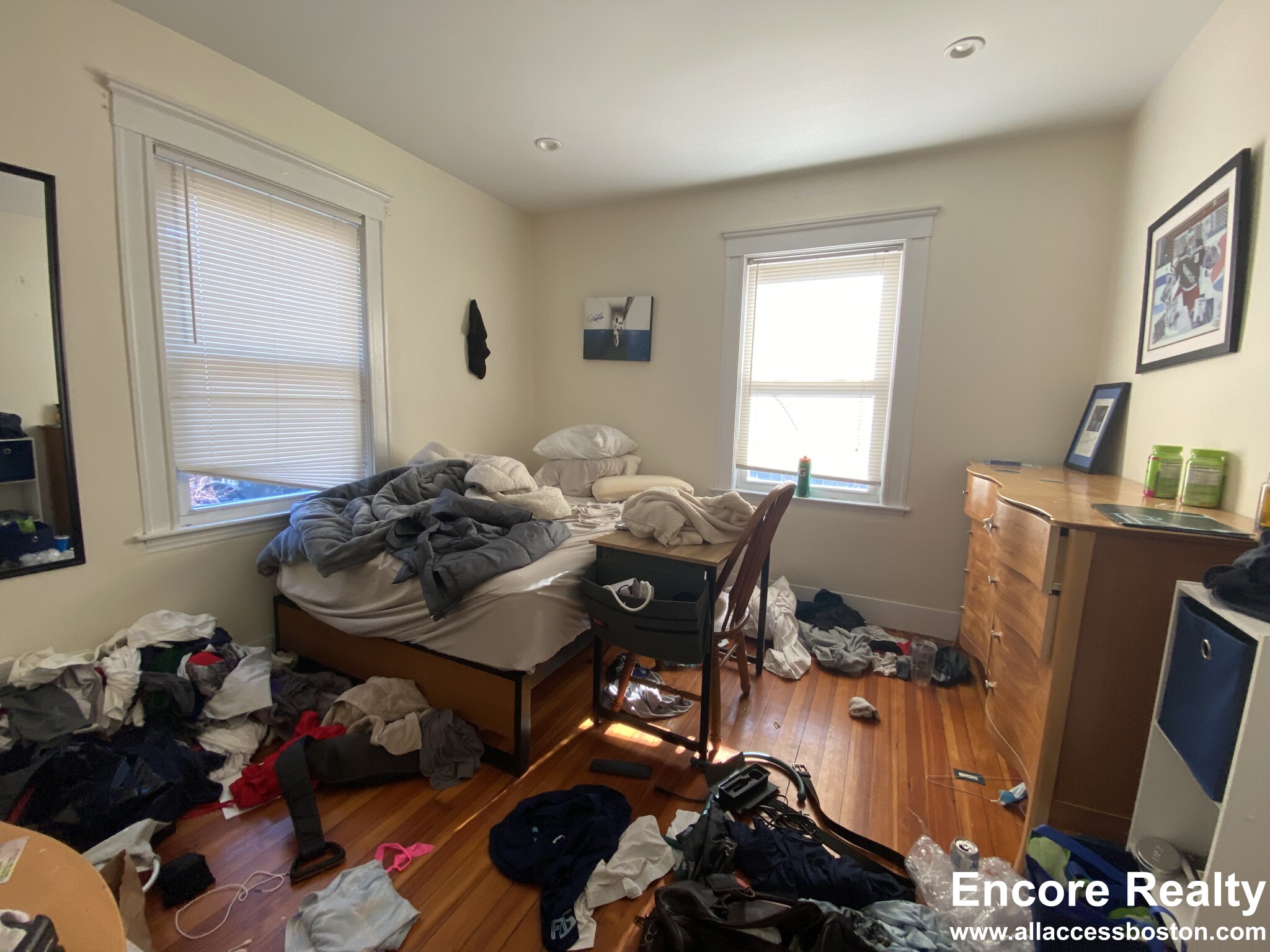 8 Sawyer Ter, Allston