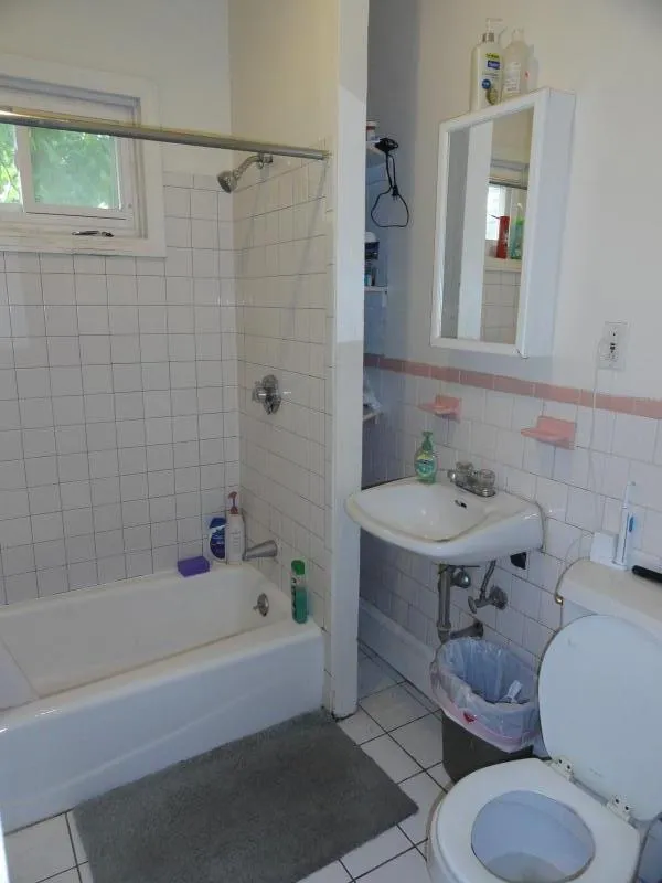 378 Washington St, Ward Two