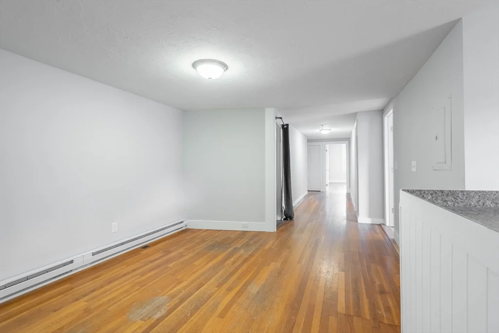 85 E Main, West Brookfield