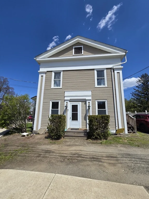 15 Main St, Haydenville