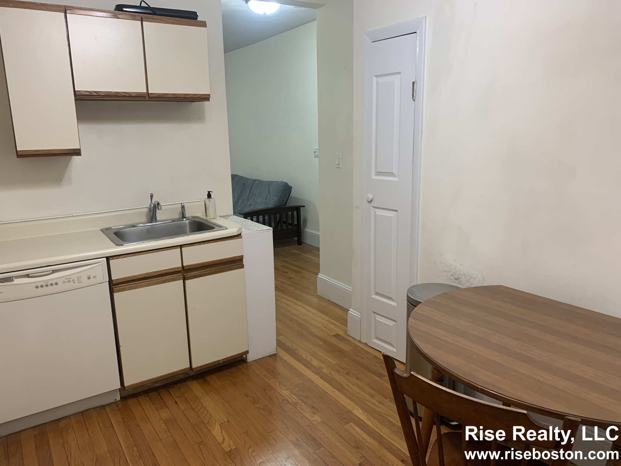 35 A Harvard St, Central Village