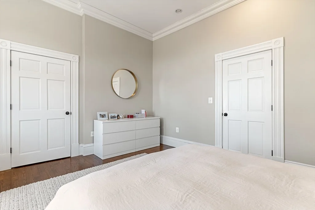 271 Dartmouth St, Back Bay