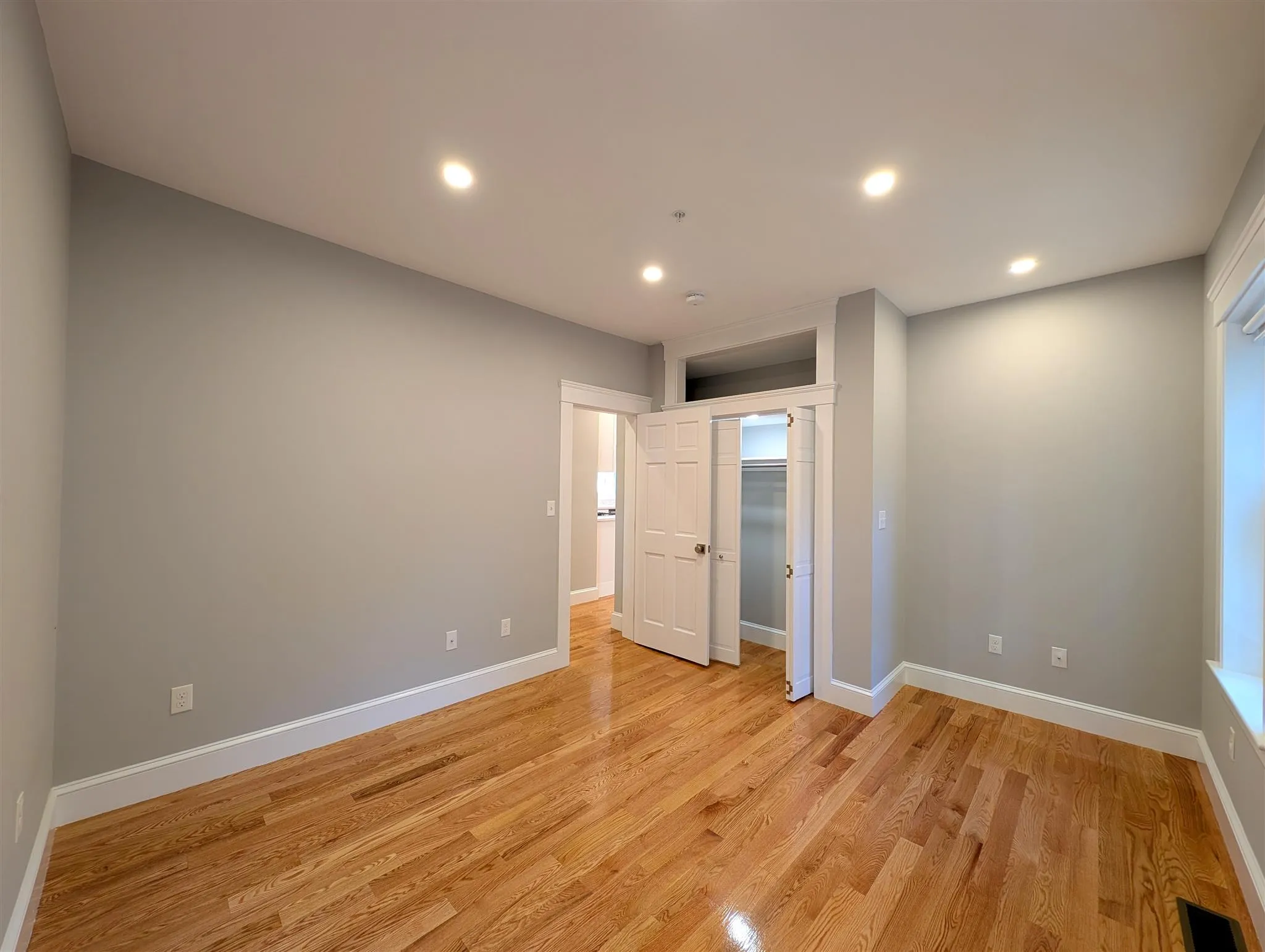 86 Orchard St, Medford