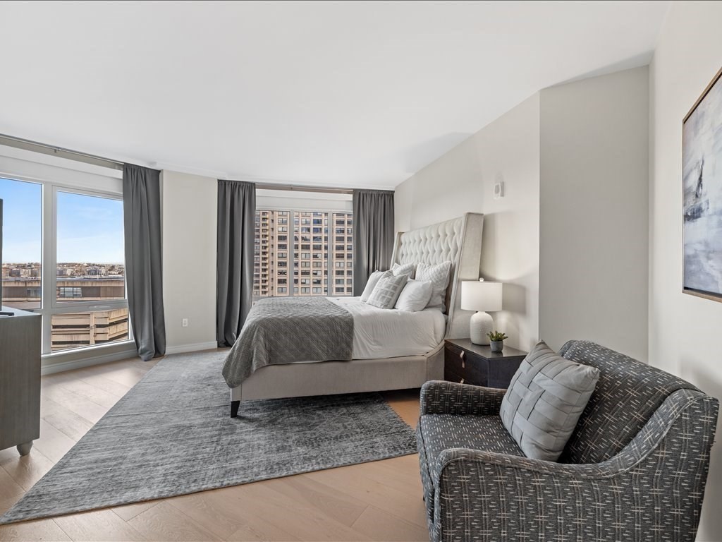 110 Broad St, Waterfront