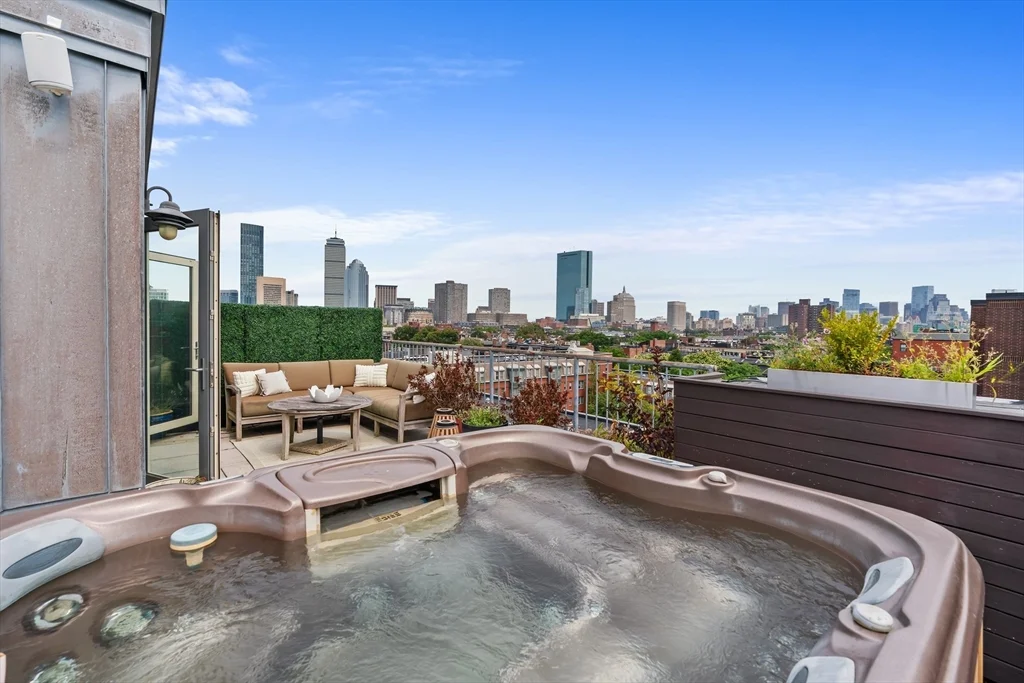 1721 Washington St, South End