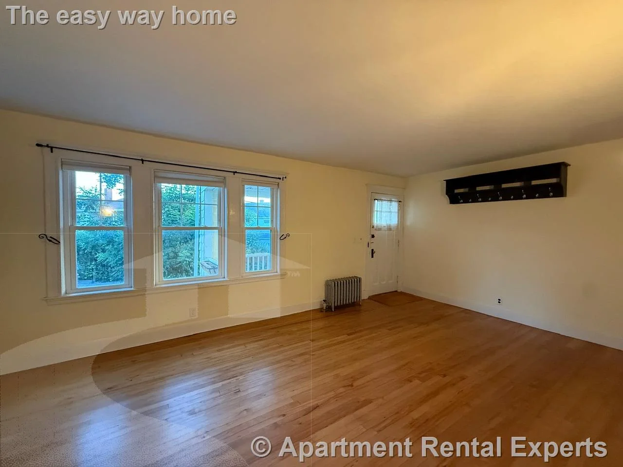 67 Fairfax St, Tufts