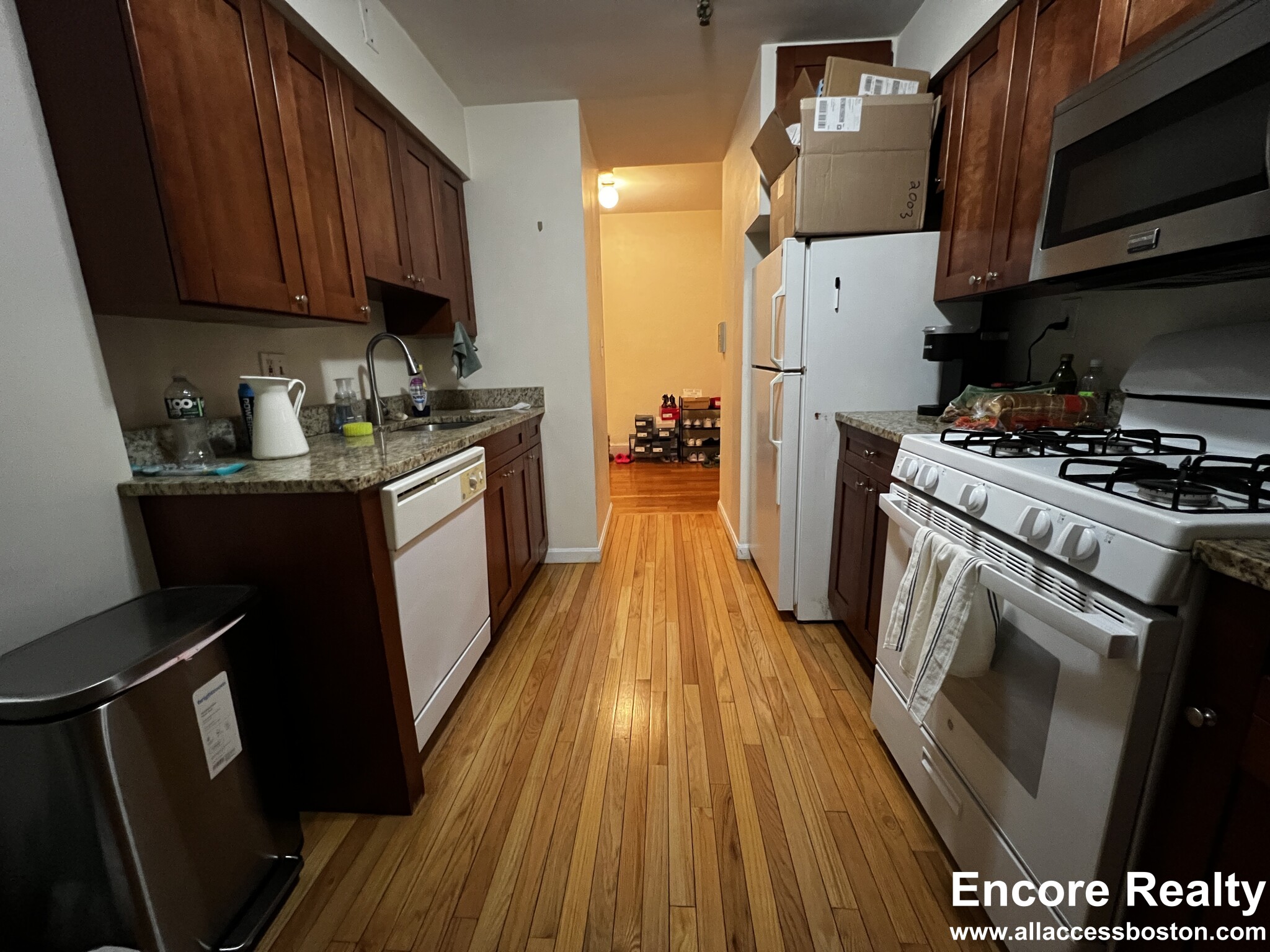 2003 Commonwealth Ave, Brighton