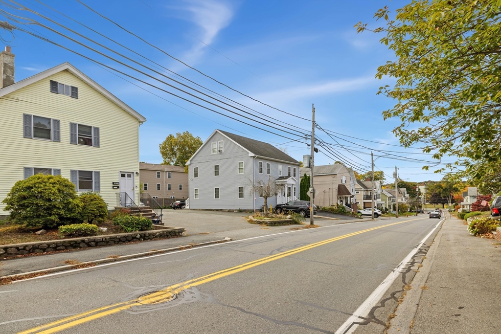 28 Salem St, Wakefield