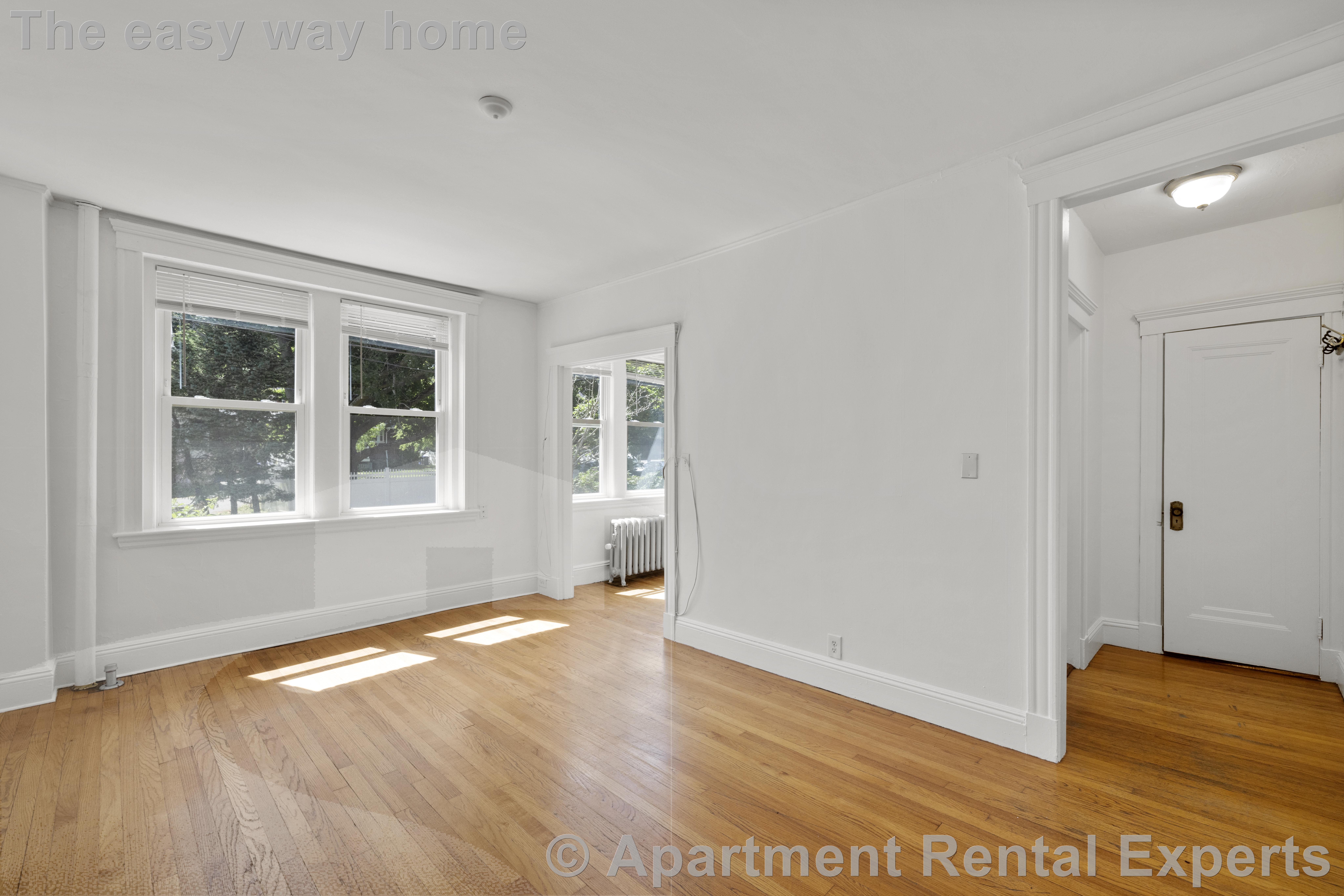 172 Maple St, Malden Center