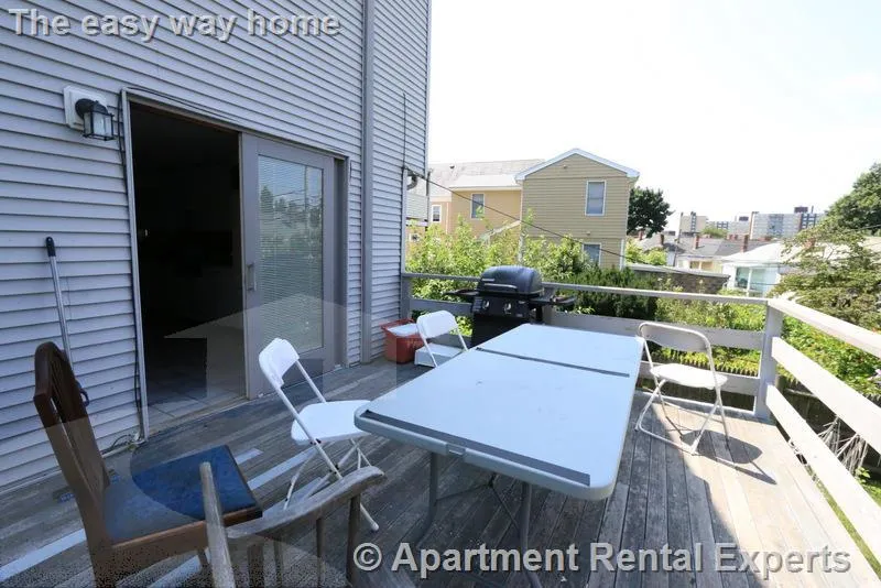 90 North St, Teele Square