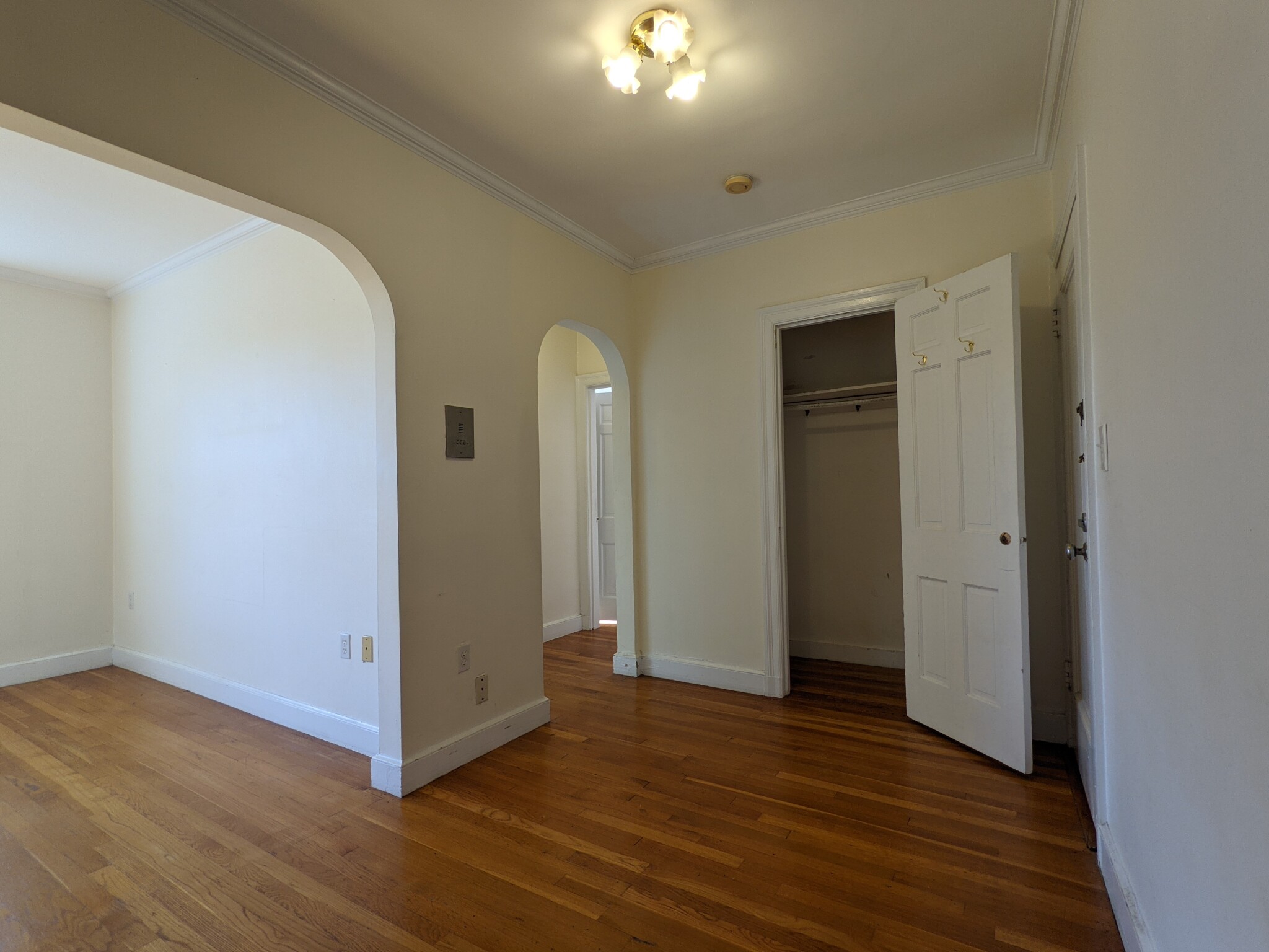 24 Fairbanks St, Brookline