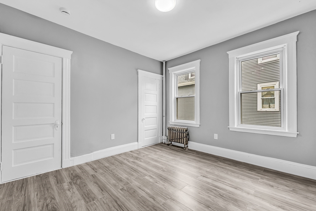 64 Topliff St, Boston
