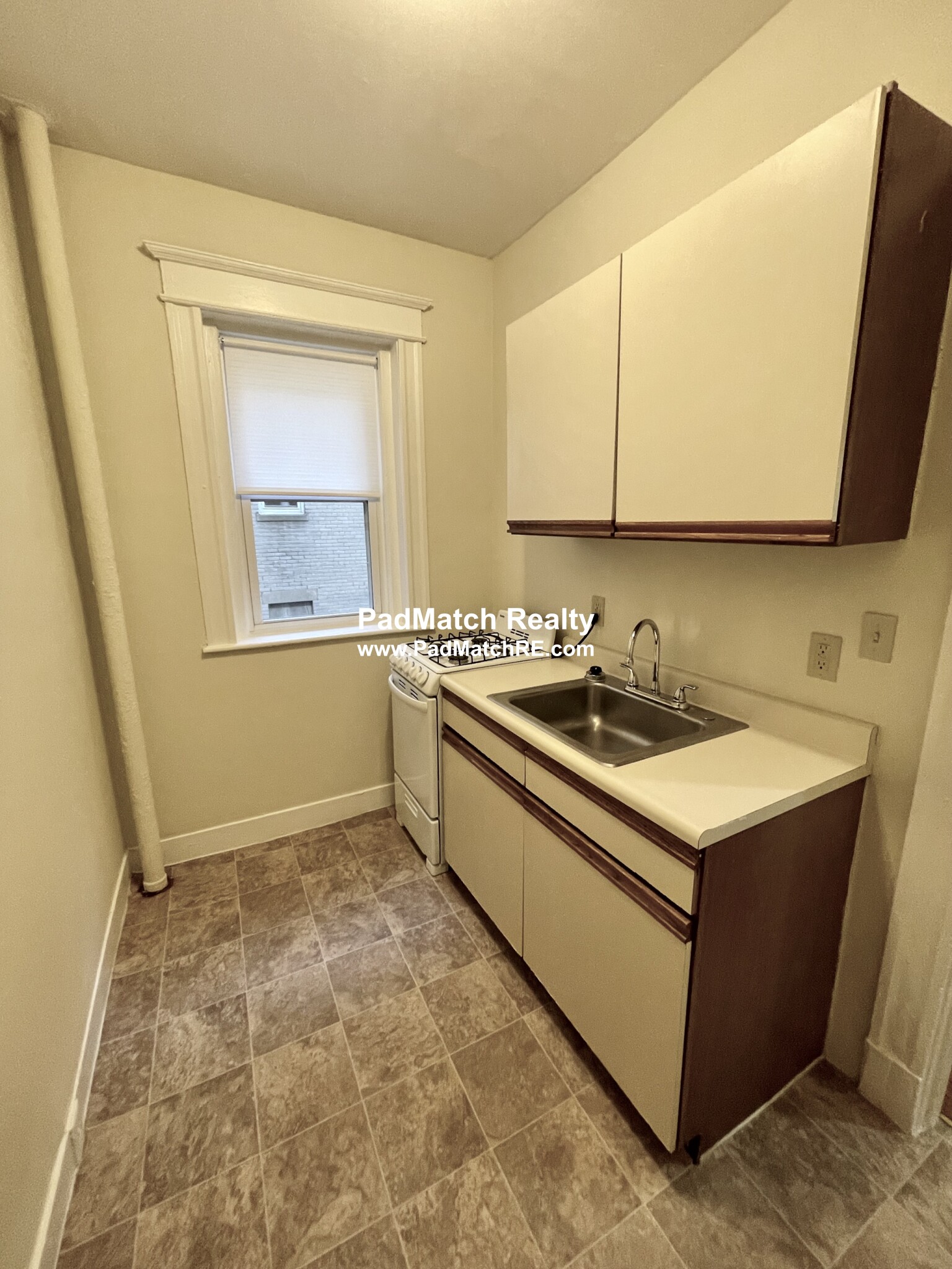 68 Woodstock Ave, Brighton