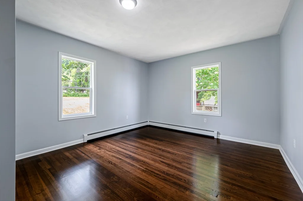 7 Pasadena Pkwy, Worcester