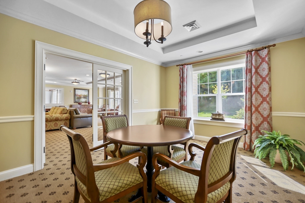 1275 Turnpike St, North Andover