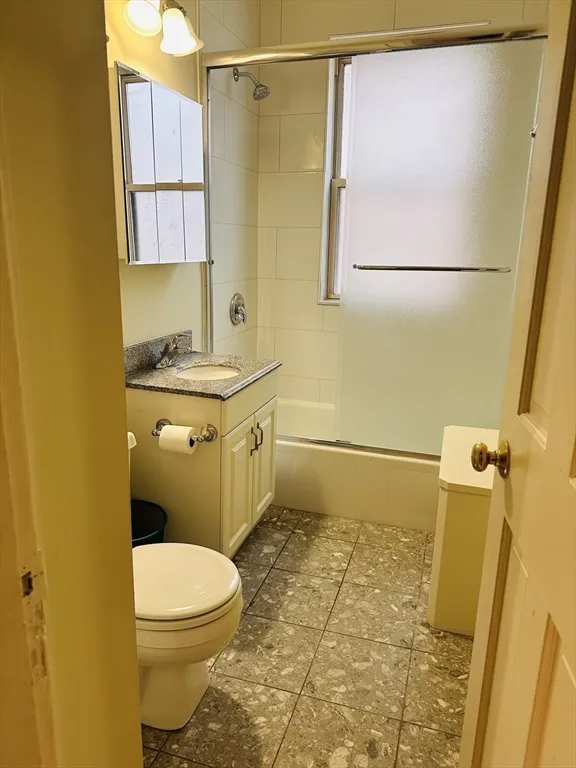 24 Peterborough St, Fenway