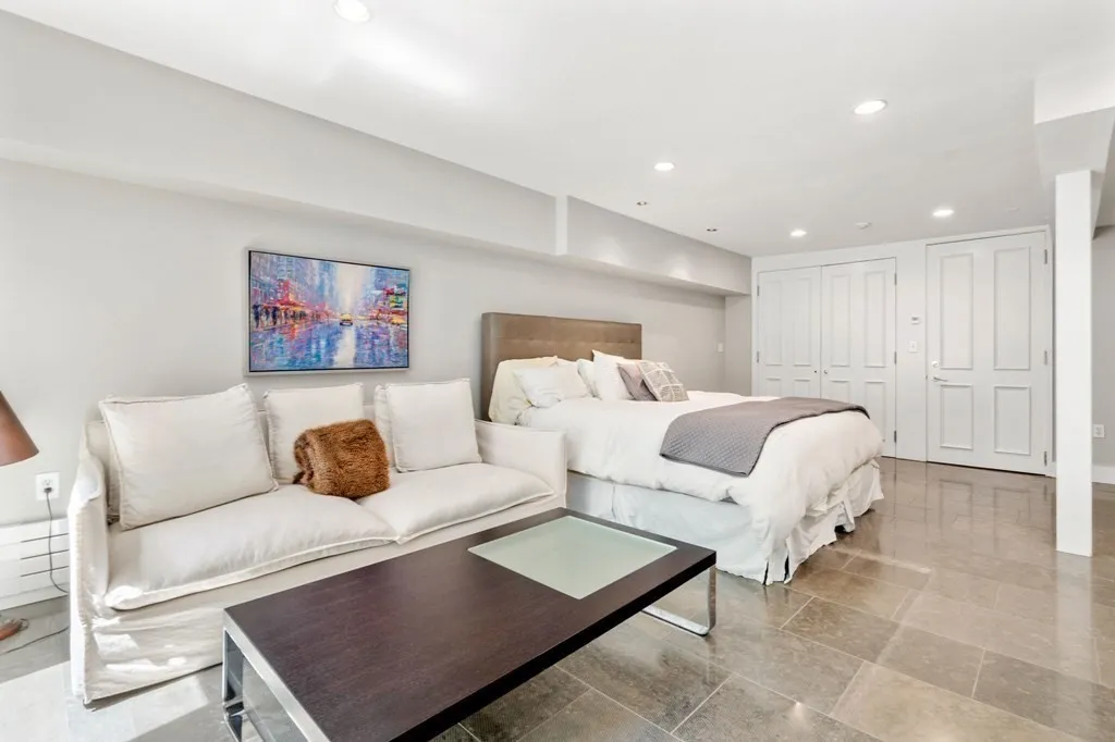 48 Appleton St, South End