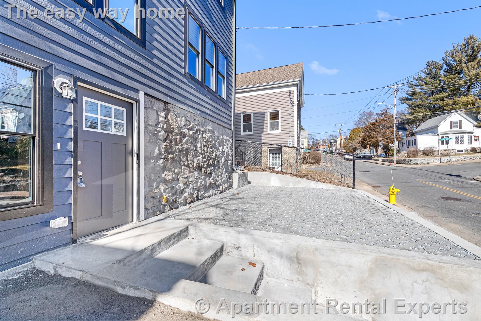 232 Fulton St, Medford Square