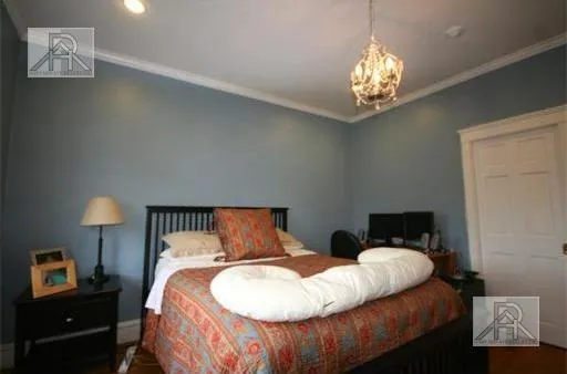 330 Saint Paul St, North Brookline