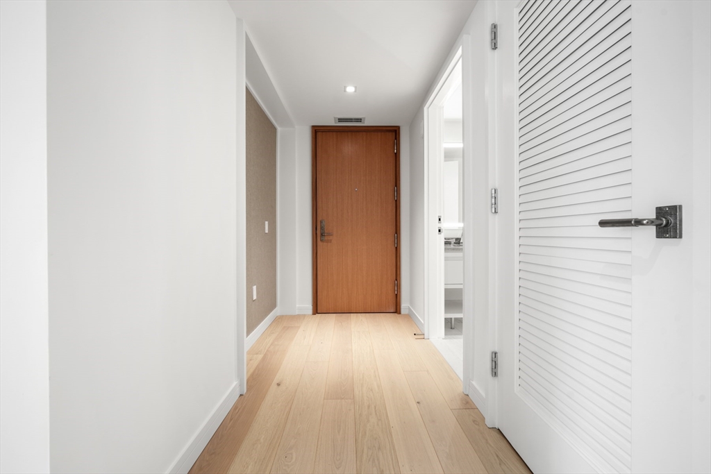 150 Seaport Blvd, Seaport District