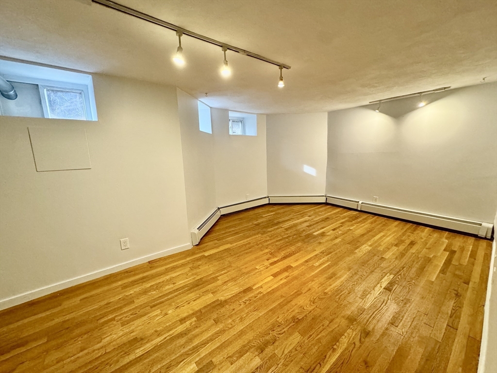 145 Chiswick Rd, Brighton