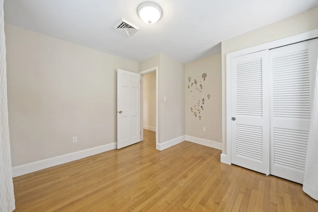 114 Main St, Norwell