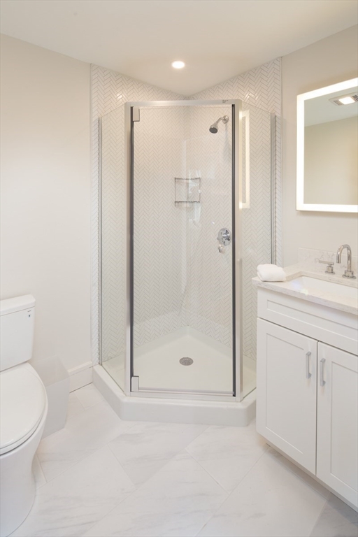 92 Brown St, Waltham